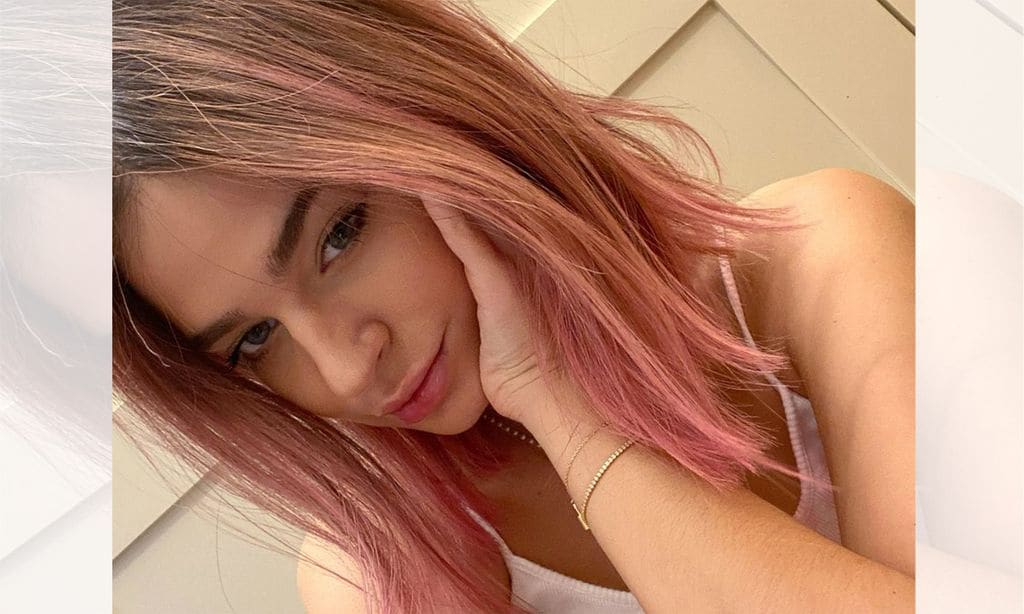 Laura Escanes cambia de look... ¡y se tiñe el pelo de rosa!