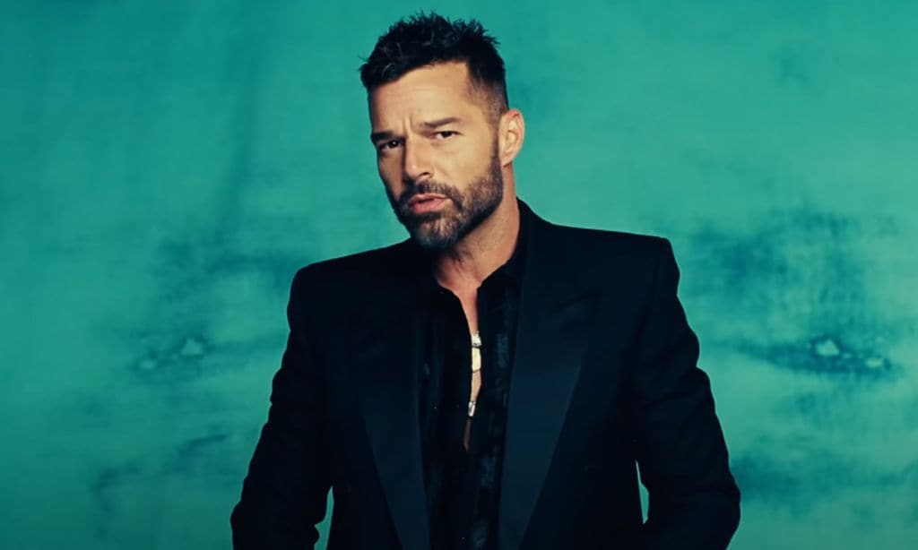 Ricky Martin divide a sus fans con su nuevo (y sorprendente) look