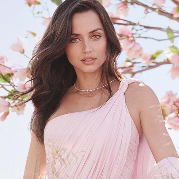 Las espectaculares imágenes de Ana de Armas en su nuevo proyecto profesional
