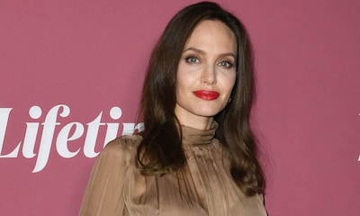 El revelador cambio de maquillaje de Angelina Jolie
