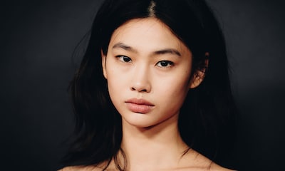 La imparable carrera de HoYeon Jung, de chica Netflix a protagonizar el nuevo hito cosmético de Chanel