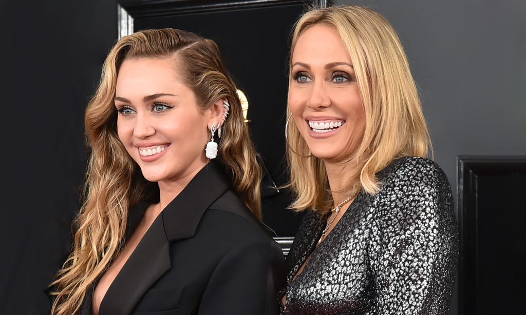 Miley Cyrus y su madre Tish Cyrus