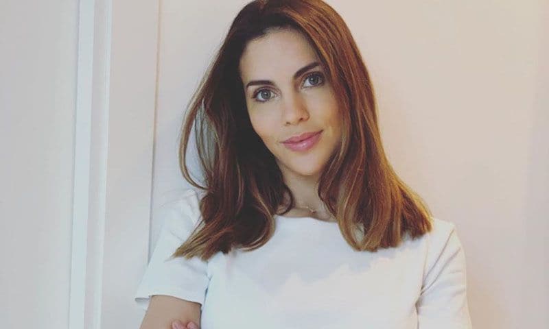 Consigue unos brazos firmes con el ejercicio fácil de Melissa Jiménez