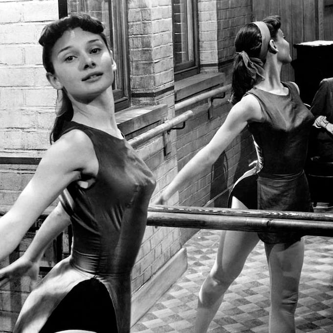 Todo sobre el barre, el ejercicio que ha transformado el cuerpo de miles de mujeres desde Audrey Hepburn