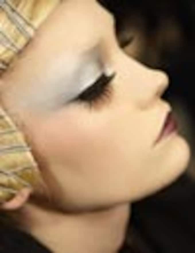 'Backstage': 'Looks' de fantasía en el desfile de Christian Dior otoño-invierno 2009