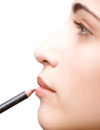 'Tips' de belleza: ¿Cómo maquillo los labios caídos?