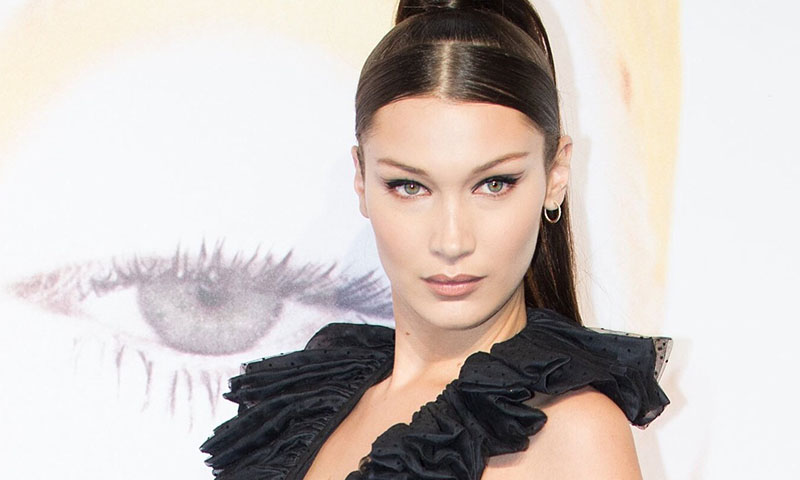 Con este 'eyeliner' Bella Hadid consigue que sus ojos parezcan más grandes