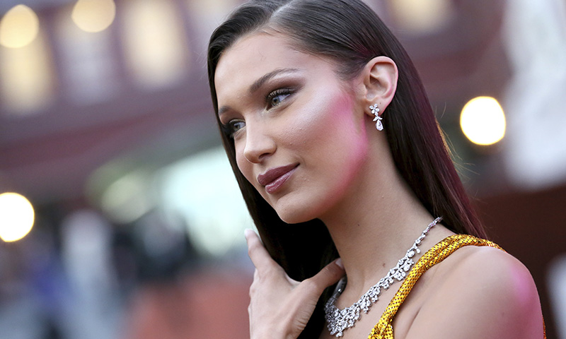 bella-hadid-smoky-eye