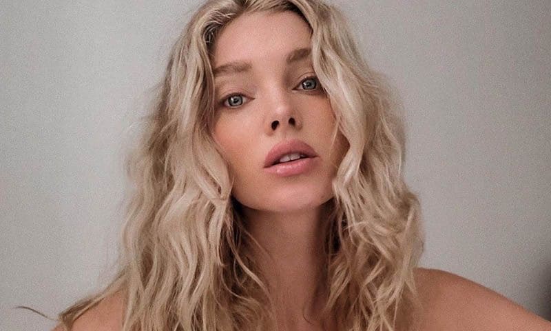 Pelo Rizado Los Tips Faciles Para Peinarlo En Verano Y Evitar El Encrespamiento