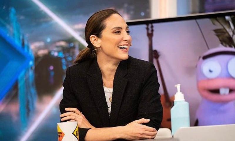 Lo dice Tamara Falcó: no renuncies a la coleta si llevas pelo corto