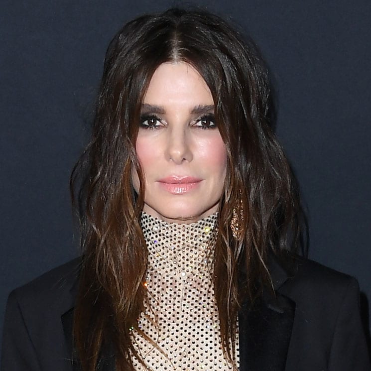 Sandra Bullock usa el truco de belleza favorito de la generación Z