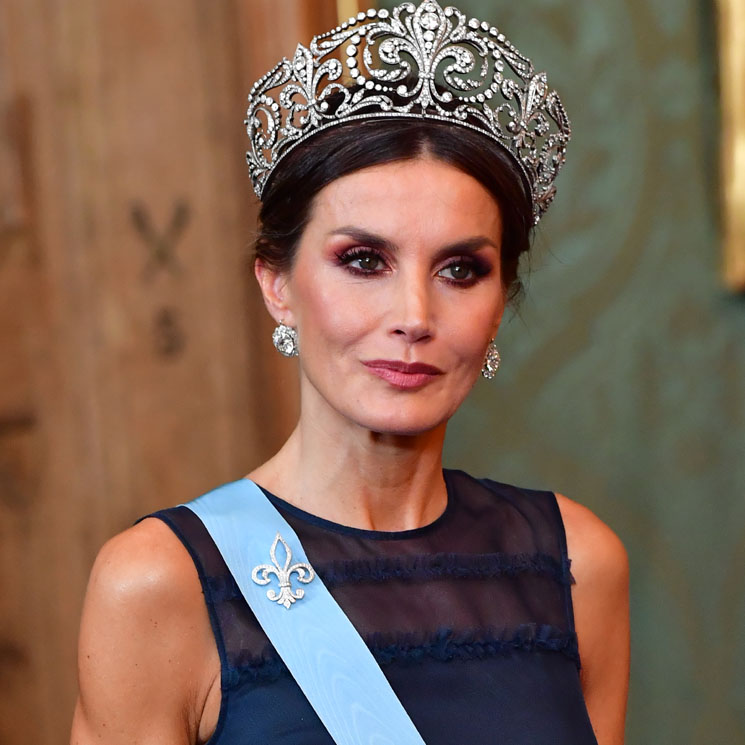 Así se consigue el 'efecto glow', el truco favorito de la reina Letizia que embellece cara y cuerpo