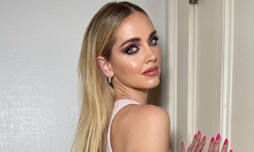 La influencer Chiara Ferragni con diseño de cejas 'lion mane'