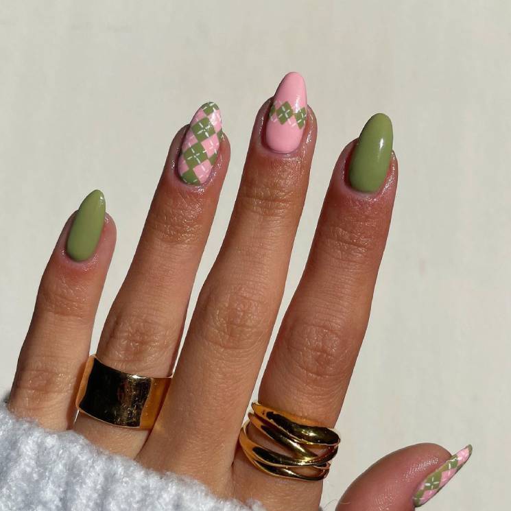 Manicura con 'print' de jersey, la tendencia más calentita para uñas en invierno