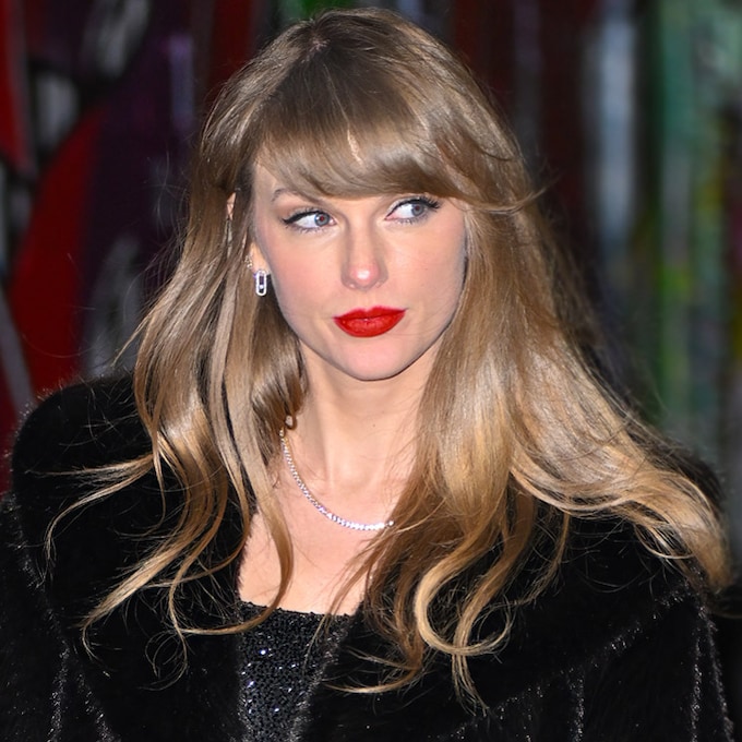 El flequillo 'side swept' favorito de Taylor Swift dulcifica las facciones