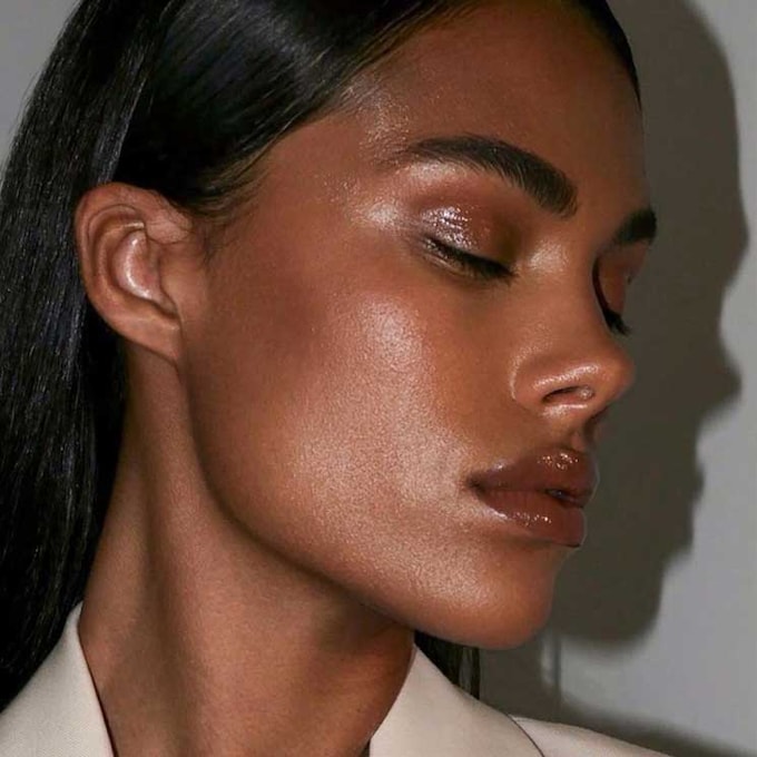 'Total Brown Makeup', todo sobre el maquillaje viral que nos favorece a todas