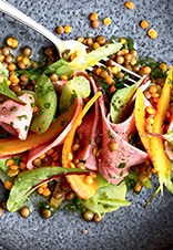 Ensalada de lentejas, verduras y fiambre 