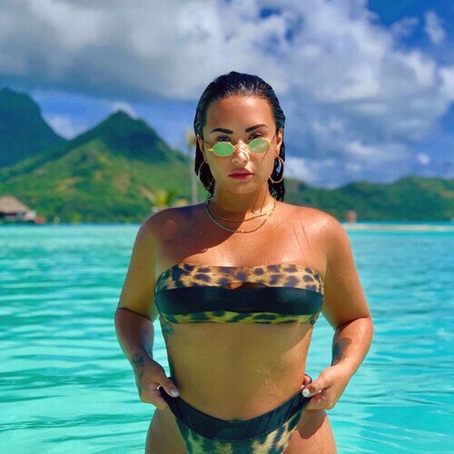 Vacation Vibes: latinas and royal ladies are summertime ready!
