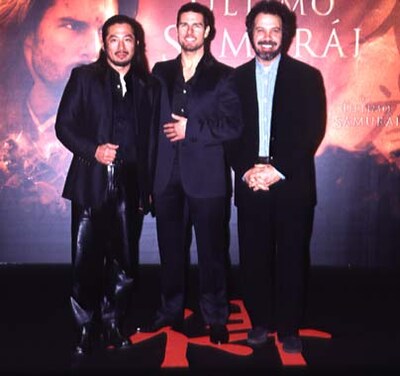 Tom Cruise derrochó simpatía en el estreno español de 'El último samurai'