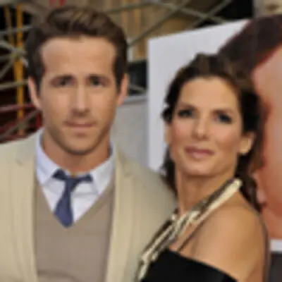 Sandra Bullock y Ryan Reynolds celebran juntos la noche de fin de año