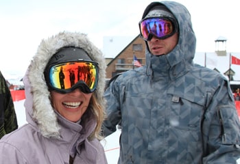 Elsa Pataky y Chris Hemsworth, divertida jornada de esquí en familia