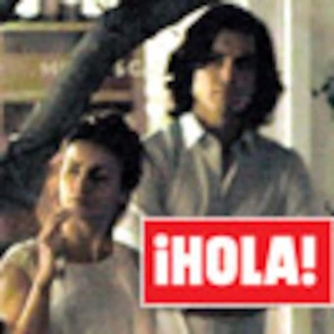 En ¡HOLA!: Álex González, el nuevo amor de Mónica Cruz