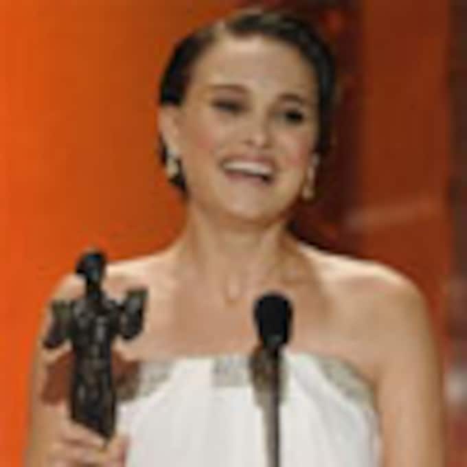 Natalie Portman luce su avanzado embarazo y triunfa en los Premios del Sindicato de Actores