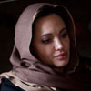 Angelina Jolie visita por sorpresa a los refugiados de Afganistán