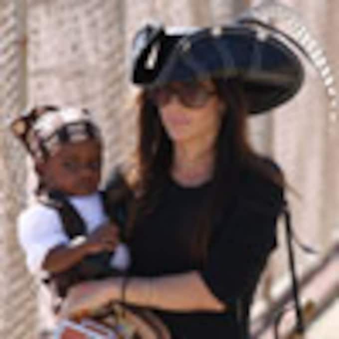 Sandra Bullock se lo pasa ‘pirata’ con su hijo Louis