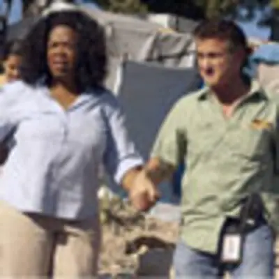 Oprah Winfrey retrata la incansable labor de Sean Penn en Haití: 'Es el trabajo de su vida'
