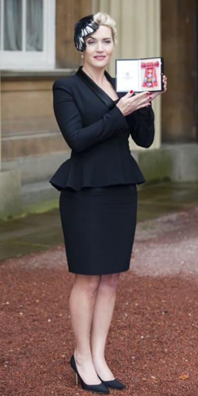 Confidencias de Kate Winslet a la reina Isabel en Buckingham