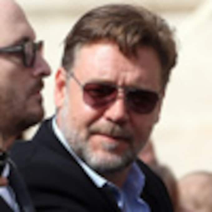 Russell Crowe acude a una audiencia del Papa en el Vaticano