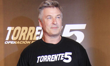 Alec Baldwin vuelve a España en familia: 'Los americanos no tienen el espléndido sentido del humor de los españoles'