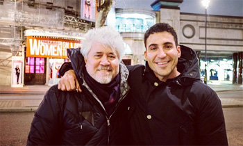 Miguel Ángel Silvestre, 'al borde de un ataque de nervios' con Pedro Almodóvar y Rossy de Palma en Londres