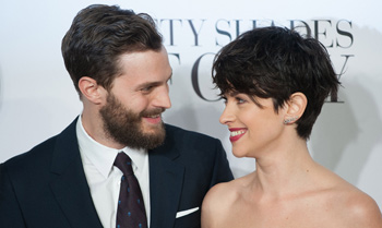 ¿Abandonará Jamie Dornan 'Cincuenta sombras de Grey' por su mujer?