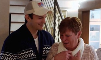 Ashton Kutcher sorprende a su madre con la reforma en secreto de su hogar