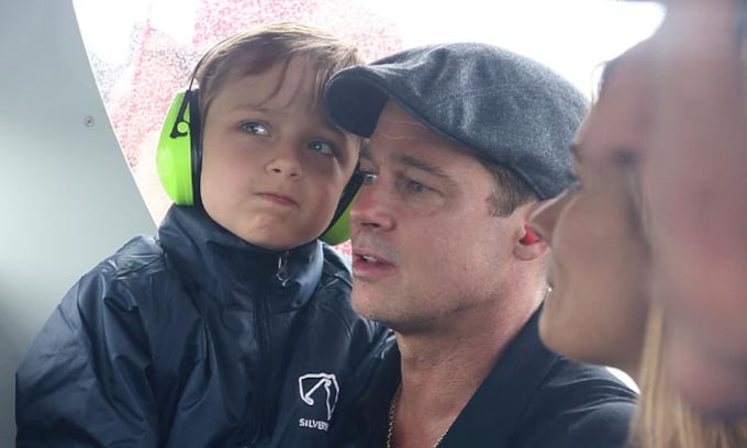 Brad Pitt y su hijo Knox, de tal palo, tal astilla