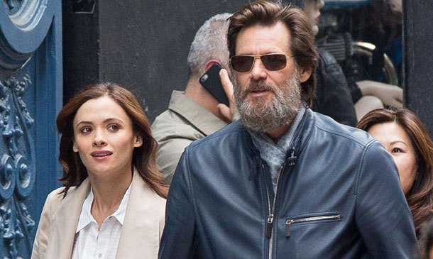 Jim Carrey y la familia de su exnovia, unidos tras su trágico fallecimiento