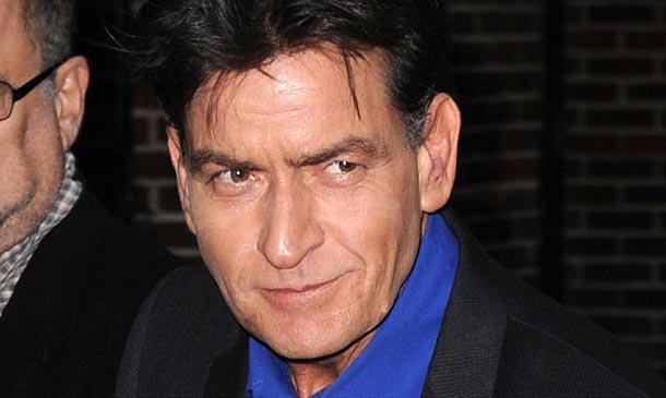 La dramática confesión de Charlie Sheen, el actor que no ha sabido evitar su caída