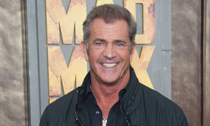 Mel Gibson está enamorado de una bella amazona 36 años menor que él