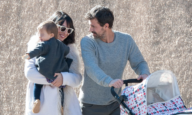 Rodolfo Sancho y Xenia Tostado, el paseo de una familia feliz