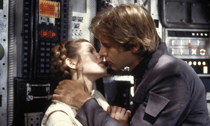 Carrie Fisher confirma que mantuvo un romance con Harrison Ford mientras rodaban 'La Guerra de las Galaxias'
