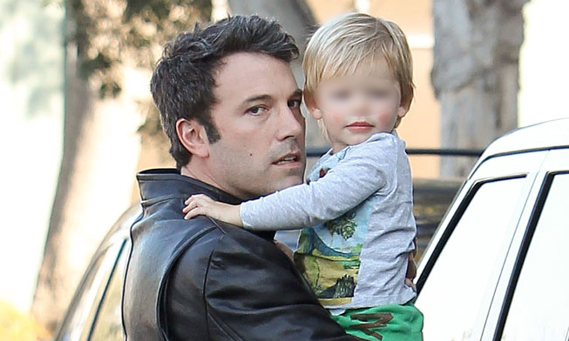 La divertida anécdota de cómo el príncipe George le pegó un resfriado al hijo de Ben Affleck