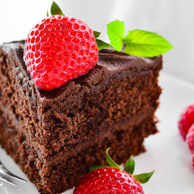 ¡Alerta, tentación! Brownie de chocolate y fresas