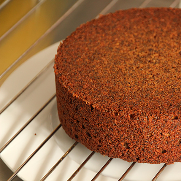 Bizcocho de chocolate para tu tarta 'fondant' de cumpleaños