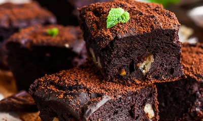 'Brownie' de chocolate y piñones, ¡en la sencillez está el gusto!