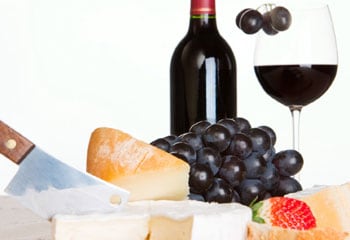 ¿Con qué vino combina mejor cada variedad de queso?