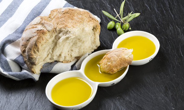 Experiencias 'gastro': ¡sorprende a tus invitados con una cata de panes y aceites!