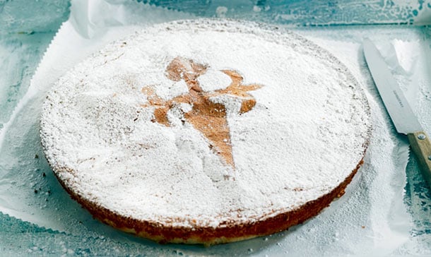 Dulce, esponjosa, irresistible... ¡Celebra las fiestas de Santiago aprendiendo a cocinar su tarta más célebre!