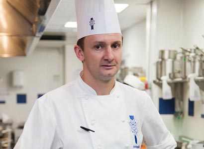 Entrevista al chef Arnaud Guerpillon: 'La cocina es el placer de comer bien y de dar placer a los demás'